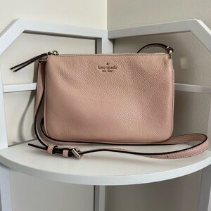 Kate Spade Light Pink Pebbled Leather Triple Gusset “jackson” Crossbody